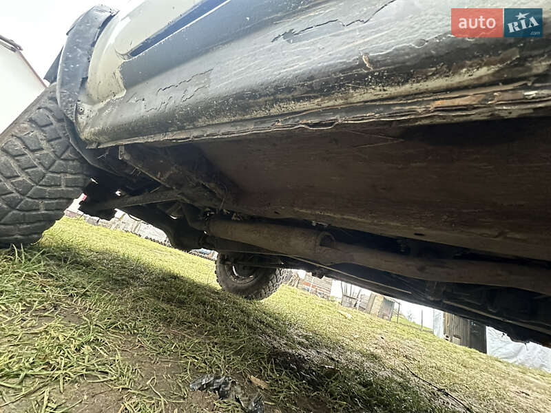 Позашляховик / Кросовер ВАЗ / Lada 21213 Niva 1999 в Золочеві