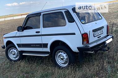 Внедорожник / Кроссовер ВАЗ / Lada 21214 / 4x4 2015 в Одессе