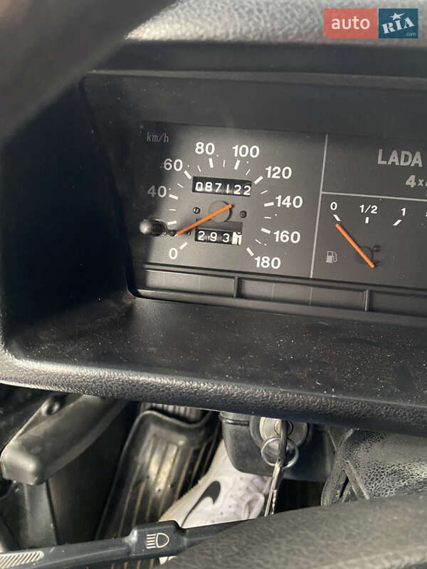 Внедорожник / Кроссовер ВАЗ / Lada 21214 / 4x4 2005 в Краснограде