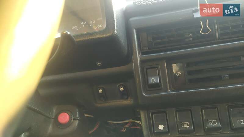 Внедорожник / Кроссовер ВАЗ / Lada 21214 / 4x4 2006 в Киеве