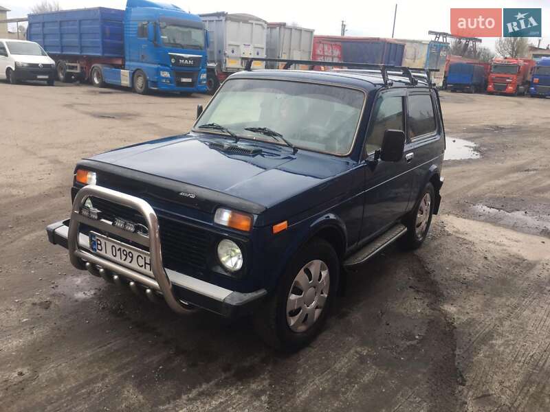 Позашляховик / Кросовер ВАЗ / Lada 21214 / 4x4 2009 в Шишаках