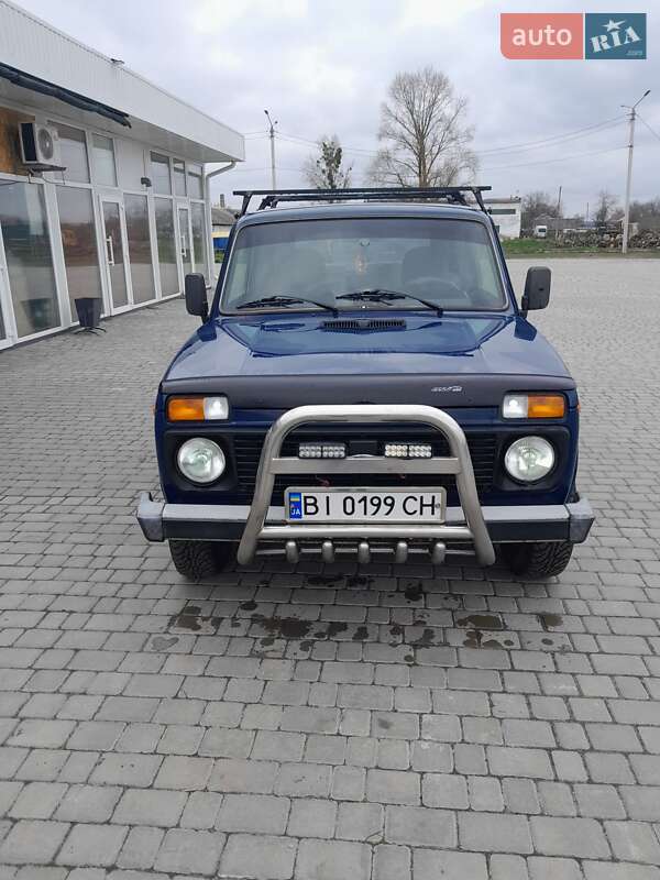 Позашляховик / Кросовер ВАЗ / Lada 21214 / 4x4 2009 в Шишаках