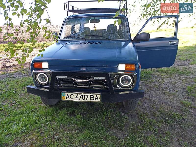 Внедорожник / Кроссовер ВАЗ / Lada 21214 / 4x4 2010 в Луцке