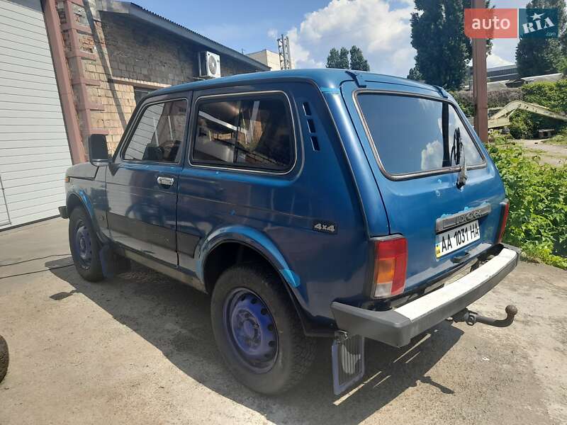 Внедорожник / Кроссовер ВАЗ / Lada 21214 / 4x4 2008 в Киеве