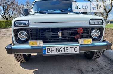 Внедорожник / Кроссовер ВАЗ / Lada 21214 / 4x4 2002 в Одессе