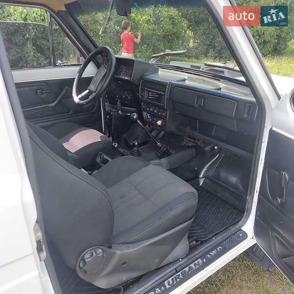 Внедорожник / Кроссовер ВАЗ / Lada 21214 / 4x4 1996 в Черкассах фото 7 Внедорожник / Кроссовер ВАЗ / Lada 21214 / 4x4 1996 в Черкассах