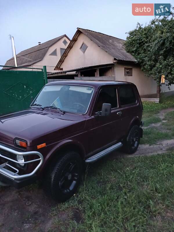 Внедорожник / Кроссовер ВАЗ / Lada 21214 / 4x4 2007 в Саврани