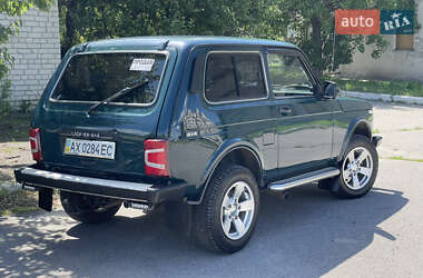 Внедорожник / Кроссовер ВАЗ / Lada 21214 / 4x4 2010 в Змиеве