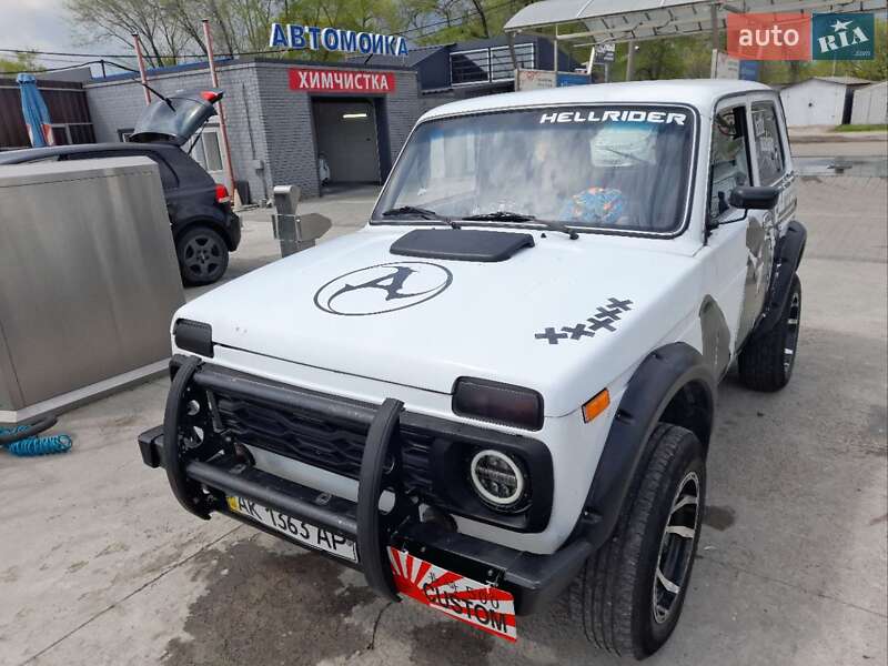 Внедорожник / Кроссовер ВАЗ / Lada 21214 / 4x4 2005 в Запорожье