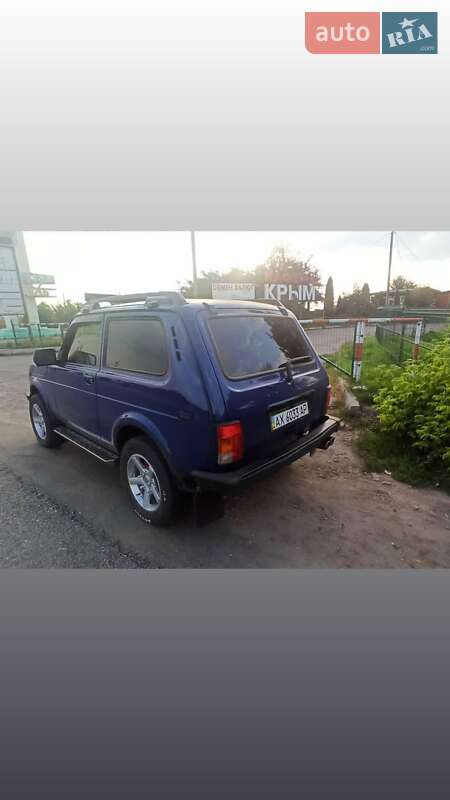 Позашляховик / Кросовер ВАЗ / Lada 21214 / 4x4 2009 в Харкові