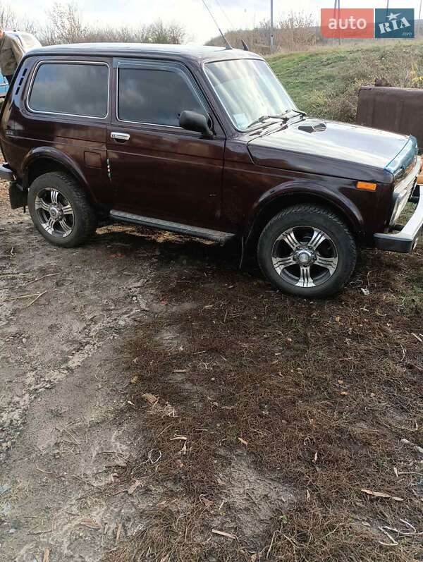 Позашляховик / Кросовер ВАЗ / Lada 21214 / 4x4 2007 в Первомайську