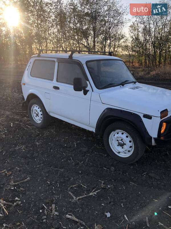 Внедорожник / Кроссовер ВАЗ / Lada 21214 / 4x4 2008 в Арцизе