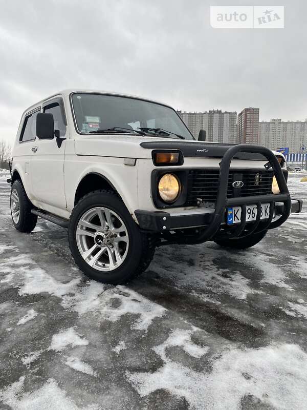 Внедорожник / Кроссовер ВАЗ / Lada 21214 / 4x4 2007 в Киеве