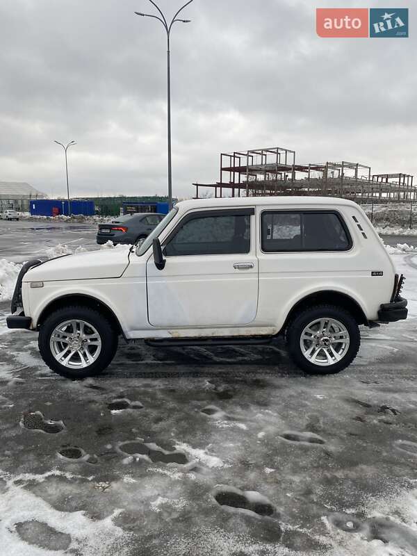 Внедорожник / Кроссовер ВАЗ / Lada 21214 / 4x4 2007 в Киеве