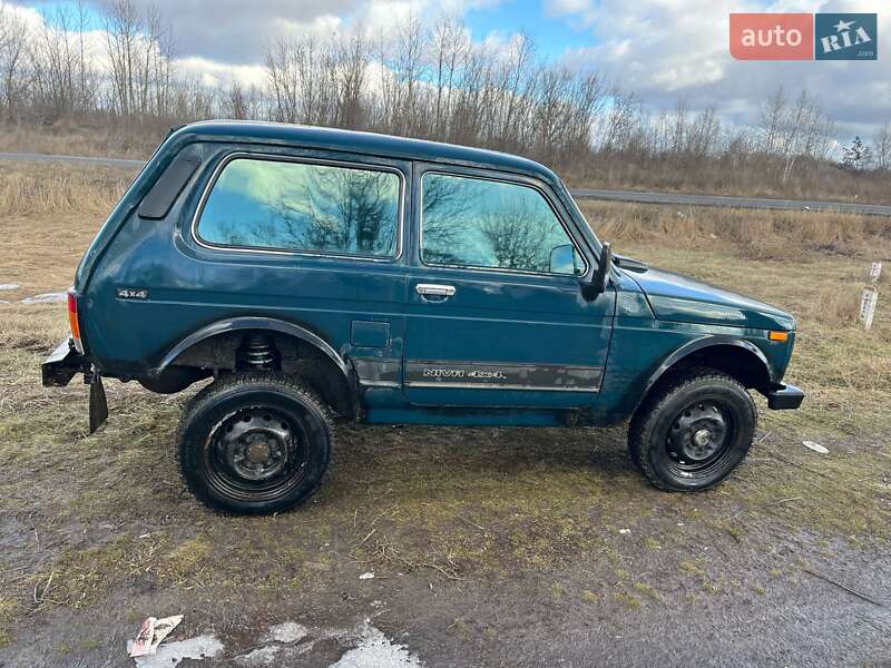 Внедорожник / Кроссовер ВАЗ / Lada 21214 / 4x4 2003 в Чугуеве