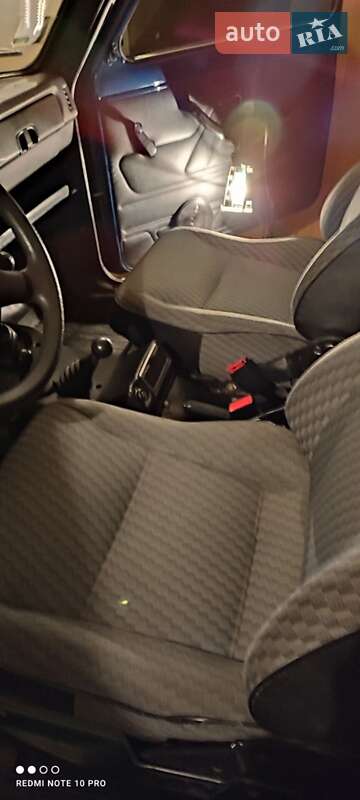 Внедорожник / Кроссовер ВАЗ / Lada 21214 / 4x4 2005 в Киеве