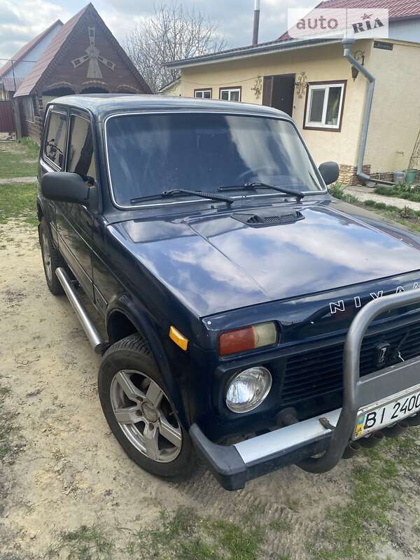 Внедорожник / Кроссовер ВАЗ / Lada 21214 / 4x4 2005 в Миргороде