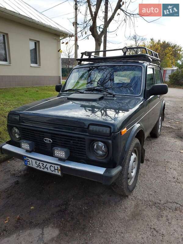 Внедорожник / Кроссовер ВАЗ 21214 / 4x4 2013 в 