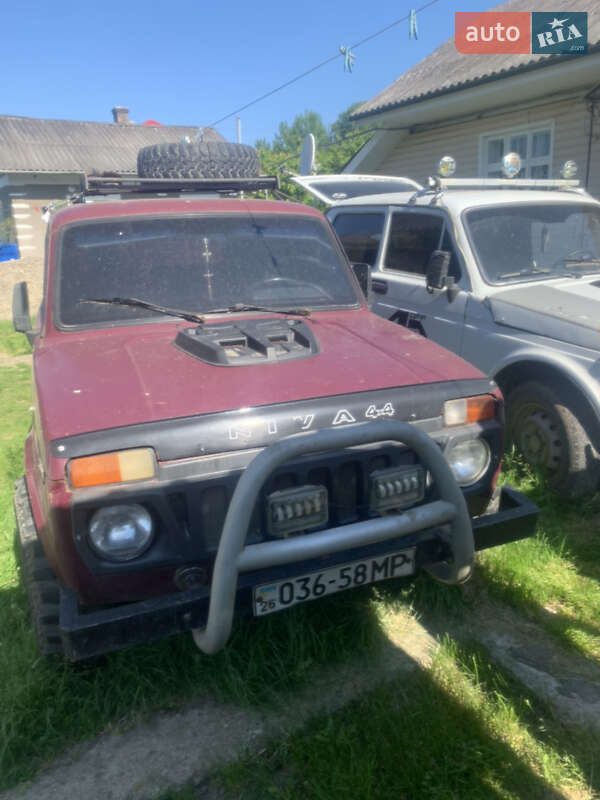 Внедорожник / Кроссовер ВАЗ / Lada 21214 / 4x4 2008 в Черновцах фото 5 Внедорожник / Кроссовер ВАЗ / Lada 21214 / 4x4 2008 в Черновцах