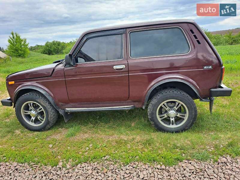 Внедорожник / Кроссовер ВАЗ / Lada 21214 / 4x4 2011 в Сумах