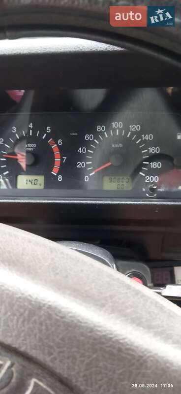 Позашляховик / Кросовер ВАЗ / Lada 21214 / 4x4 2010 в Чернігові