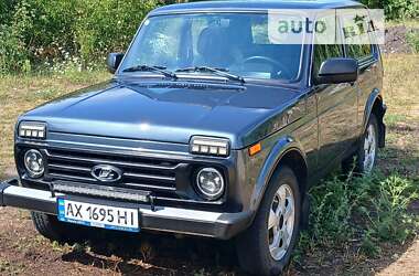 Позашляховик / Кросовер ВАЗ / Lada 21214 / 4x4 2018 в Барвінковому