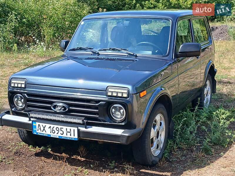 Внедорожник / Кроссовер ВАЗ 21214 / 4x4 2018 в 