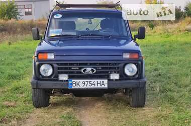 Позашляховик / Кросовер ВАЗ / Lada 21214 / 4x4 2009 в Здолбуніві