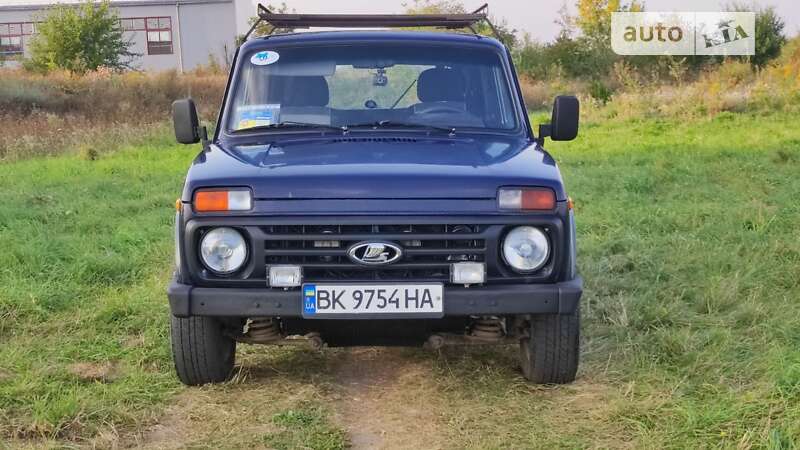 Внедорожник / Кроссовер ВАЗ / Lada 21214 / 4x4 2009 в Здолбунове