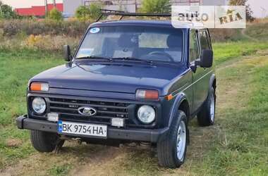 Внедорожник / Кроссовер ВАЗ / Lada 21214 / 4x4 2009 в Здолбунове