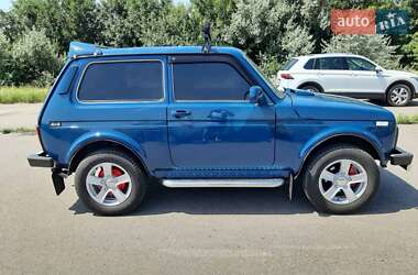 Внедорожник / Кроссовер ВАЗ 21214 / 4x4 2011 в 