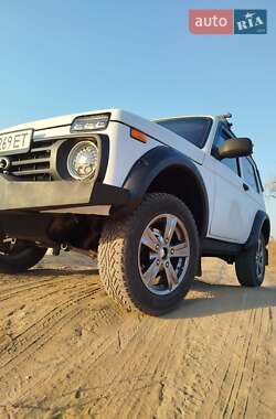 Внедорожник / Кроссовер ВАЗ 21214 / 4x4 2012 в 
