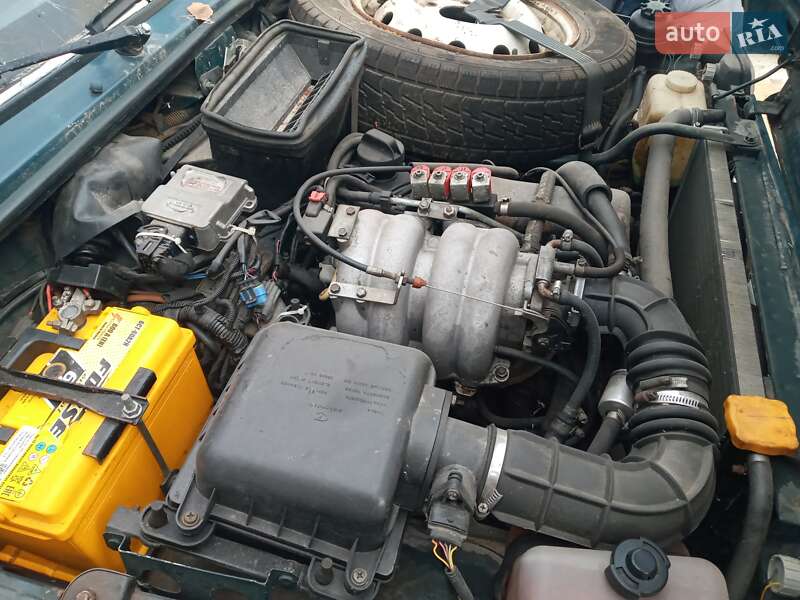 Внедорожник / Кроссовер ВАЗ / Lada 21214 / 4x4 2010 в Борисполе