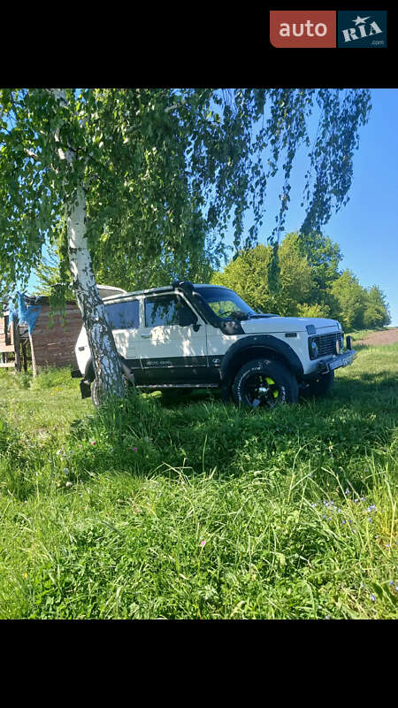 Внедорожник / Кроссовер ВАЗ / Lada 21214 / 4x4 2012 в Козове