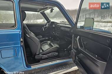 Внедорожник / Кроссовер ВАЗ 21214 / 4x4 2011 в 