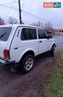 Позашляховик / Кросовер ВАЗ / Lada 21214 / 4x4 2011 в Березівці