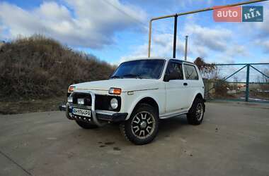 Позашляховик / Кросовер ВАЗ / Lada 21214 / 4x4 2011 в Барвінковому