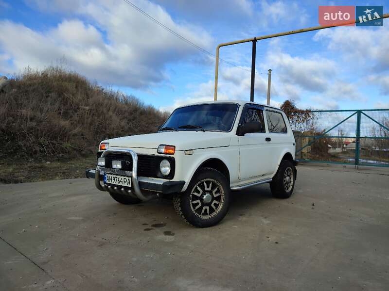Внедорожник / Кроссовер ВАЗ 21214 / 4x4 2011 в 
