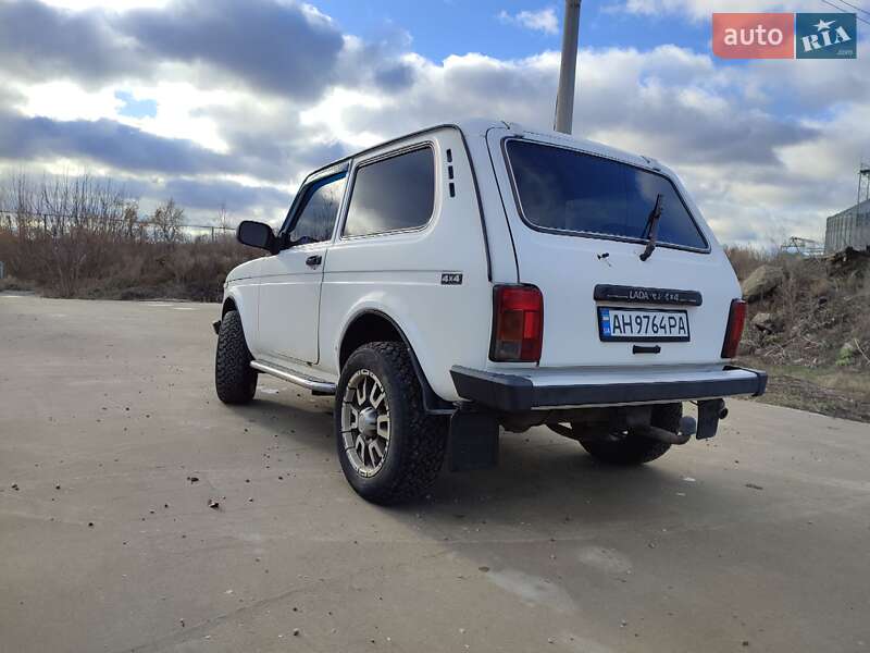 Внедорожник / Кроссовер ВАЗ / Lada 21214 / 4x4 2011 в Барвенкове