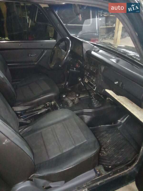 Позашляховик / Кросовер ВАЗ / Lada 21214 / 4x4 2011 в Немирові
