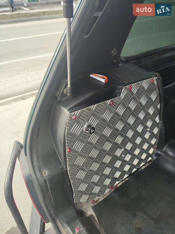 Внедорожник / Кроссовер ВАЗ / Lada 21214 / 4x4 2008 в Полонном