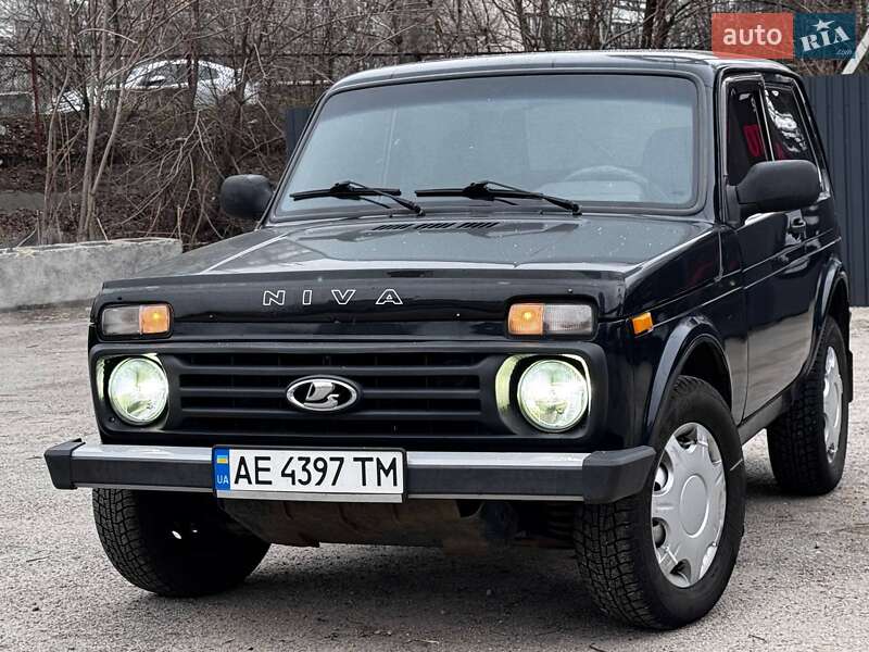 Внедорожник / Кроссовер ВАЗ / Lada 21214 / 4x4 2017 в Днепре