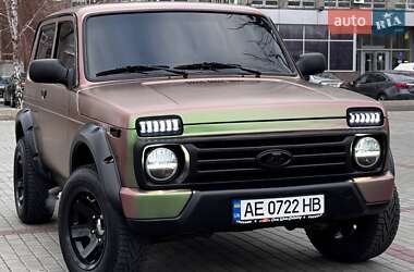 Позашляховик / Кросовер ВАЗ / Lada 21214 / 4x4 2014 в Дніпрі