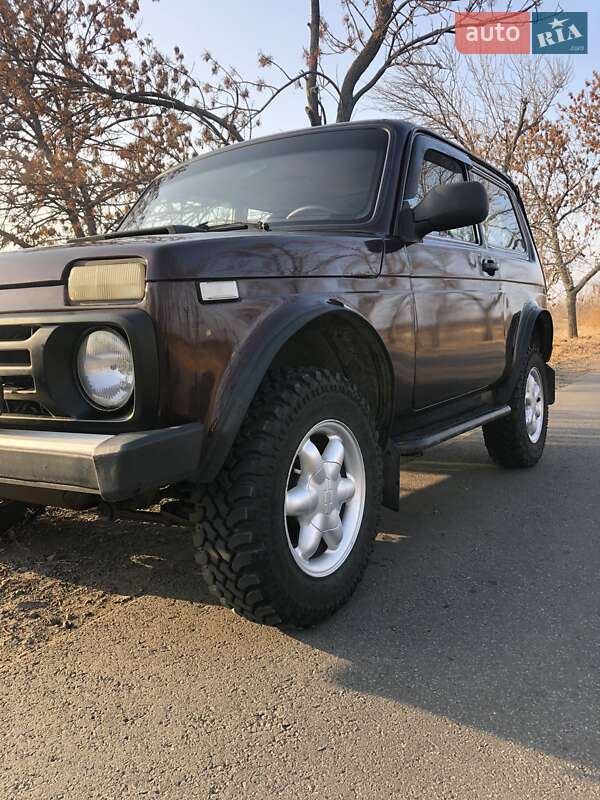 Внедорожник / Кроссовер ВАЗ / Lada 21214 / 4x4 2011 в Краматорске