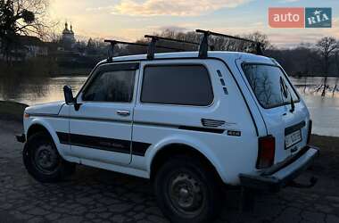 Позашляховик / Кросовер ВАЗ 21214 / 4x4 2008 в 
