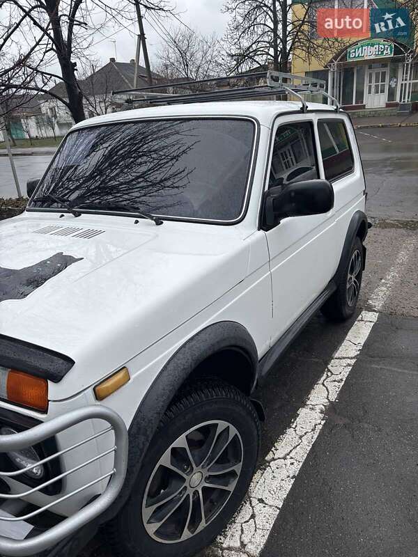 Позашляховик / Кросовер ВАЗ / Lada 21214 / 4x4 2010 в Вознесенську