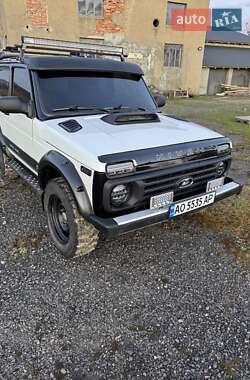 Внедорожник / Кроссовер ВАЗ / Lada 21214 / 4x4 2005 в Ужгороде