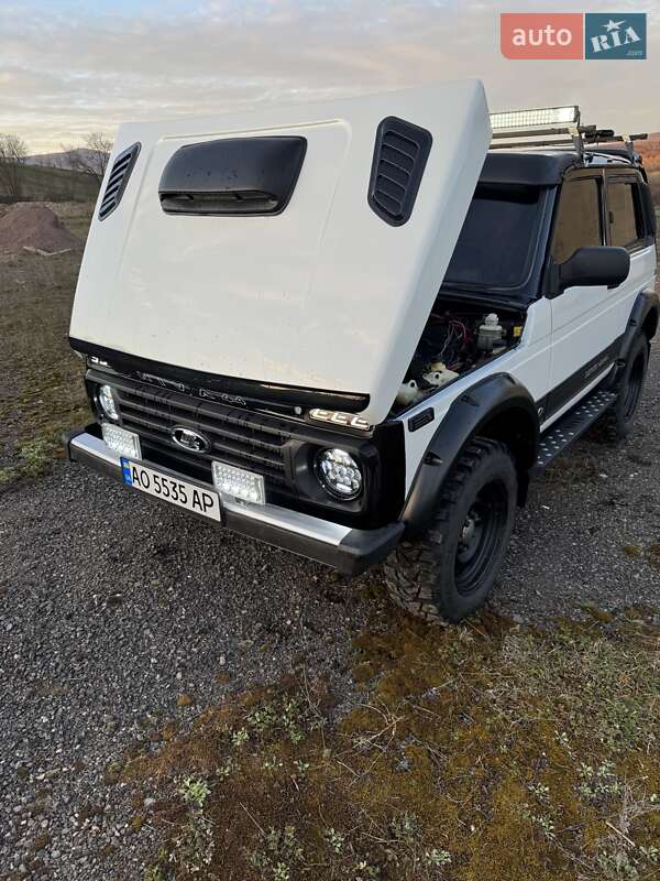Внедорожник / Кроссовер ВАЗ / Lada 21214 / 4x4 2005 в Ужгороде