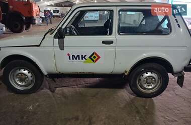 Позашляховик / Кросовер ВАЗ 21214 / 4x4 2015 в 