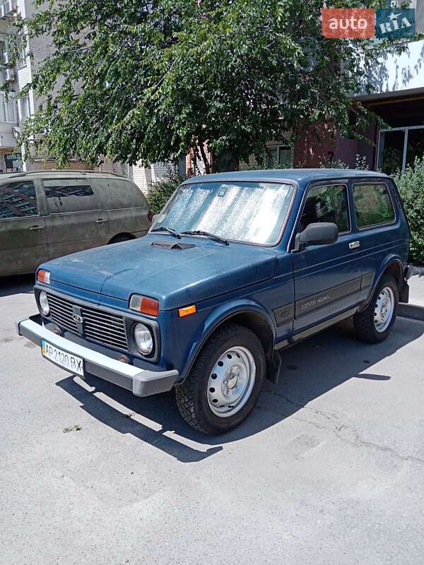 Внедорожник / Кроссовер ВАЗ 21214 / 4x4 2010 в 